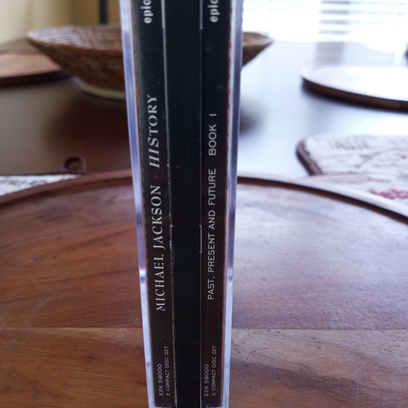 Michael Jackson History Book 1 2CD Disc Set - Picture 4 of 5
